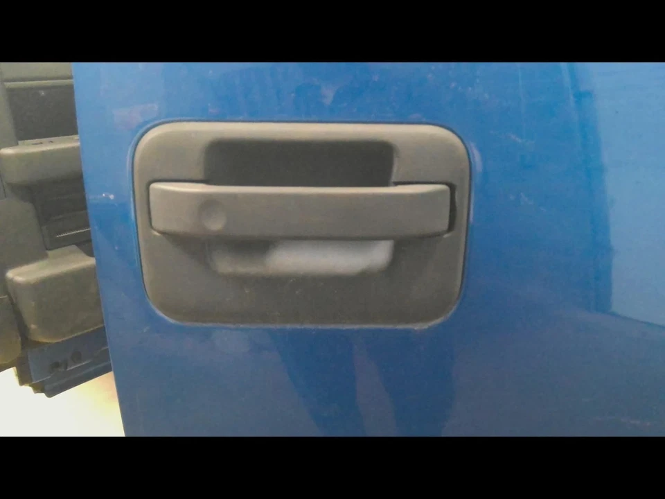 Used Front Right Exterior Door Handle fits: 2010 Ford F150 PICKUP door front R. Foto 1 de 4