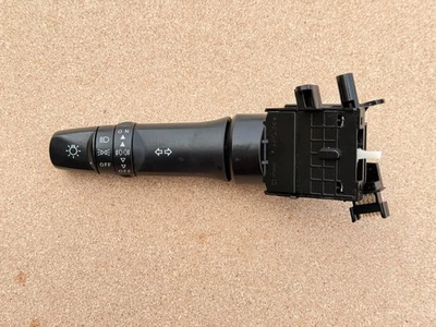 2014-2024 MITSUBISHI OUTLANDER DEPORTIVO FARO INTERMITENTE INTERRUPTOR DE CONTROL OEM Foto 1 de 4