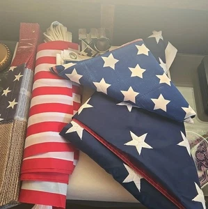 Amerikanische Flaggen (Konvolut für 40 $) - Bild 1 von 3