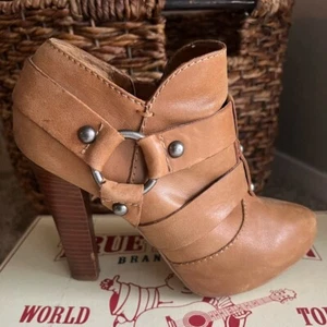 True Religion Harrison Tanlea heeled ankle bootie 8 - Picture 1 of 12