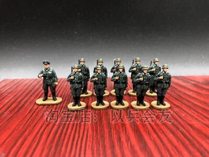 1/72 WWII German Ceremonial unit 11 Soldiers Assembled & Painted Model - Picture 1 of 1