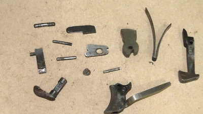 GATILLO ASTRA 1916 TIPO "RUBÍ", MARTILLO, CAPTURA DESLIZANTE, RESORTE PRINCIPAL, CAPTURA MAGNÉTICA, PIEZA Foto 1 de 4