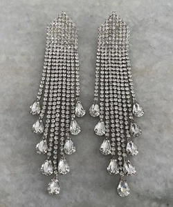 Beautiful Vintage Long Rhinestone Chandelier Tear Drop Pierced Earrings - Picture 1 of 7
