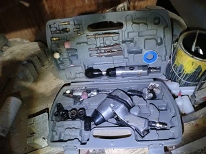 DeVilbiss ATK70 Druckluft Werkzeugsatz - Bild 1 von 1