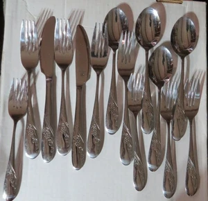 14 Teile Pfaltzgraff CHARLOTTE Edelstahl Besteck Auslaufmodell - Bild 1 von 4