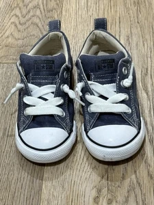 Toddler Converse Chuck Taylor All Star Blue & White Low Top Shoes Size 9 - Picture 1 of 6