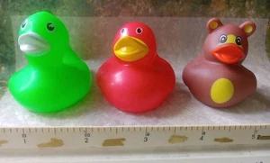 💥 Rubber Duck 3 Rare ducks!  Ducky Nice quackery bath toy BIN A - Picture 1 of 6