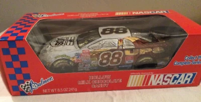 NASCAR 2001 UPS Dale Jarrett #88 (NIP) Palmer 空心牛奶巧克力糖果车  — 第 1/4 张图片