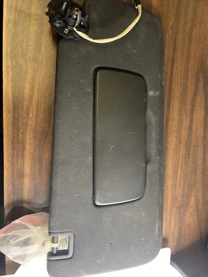 Chevrolet Blazer 2019-2023 parabrisas delantero izquierdo lado del conductor parasol OEM Foto 1 de 2