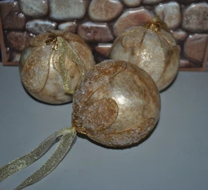 Set/3 Capiz Shell Balls Orbs Ivory Pearly ORNAMENT Decor 3.5" BEADED Coastal - Picture 1 of 3