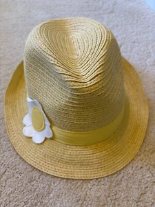 GYMBOREE Girl's Straw Fedora White Yellow Daisy Flower Dress Hat Size 5-7 NWOT - Picture 1 of 3