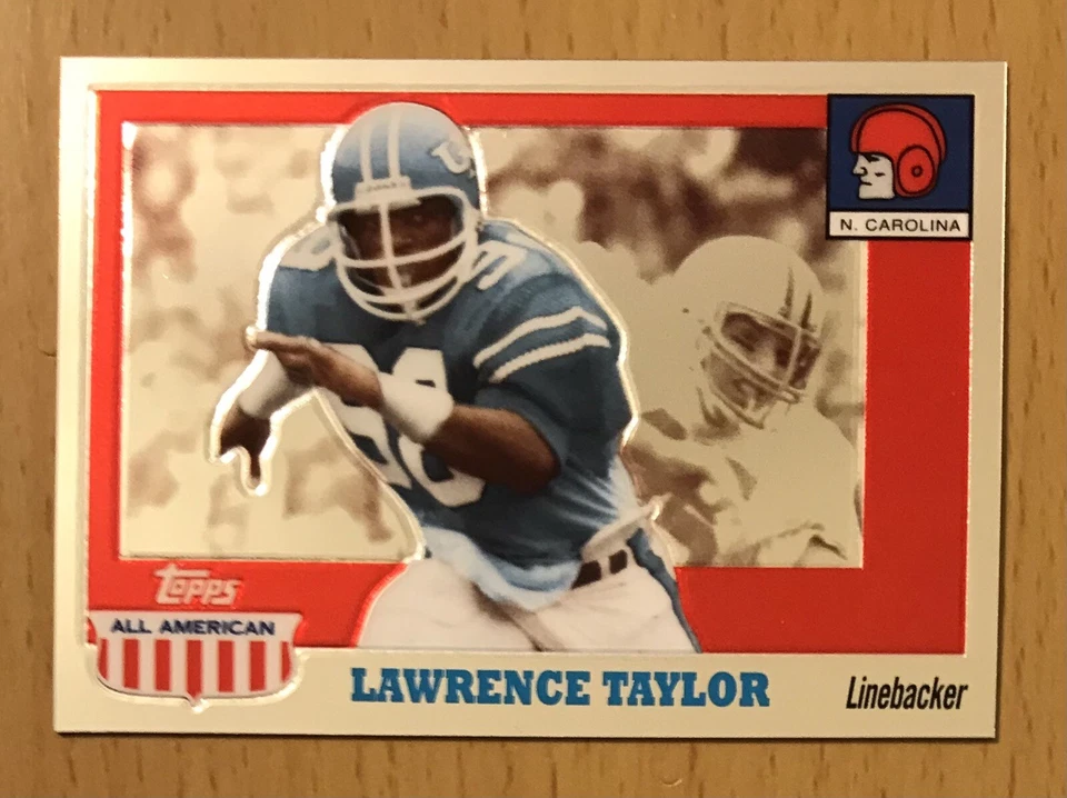 2005 TOPPS ALL-AMERICAN CHROME LAWRENCE TAYLOR #030/555 NORTH CAROLINA TAR HEELS - Image 1 of 2