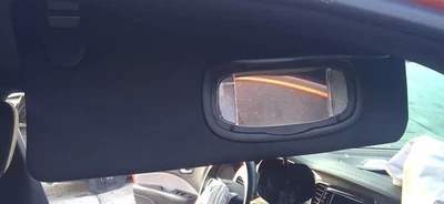 Dodge Dart 2015 2016 pasajero derecho derecho derecho parasol en negro con iluminación Foto 1 de 4