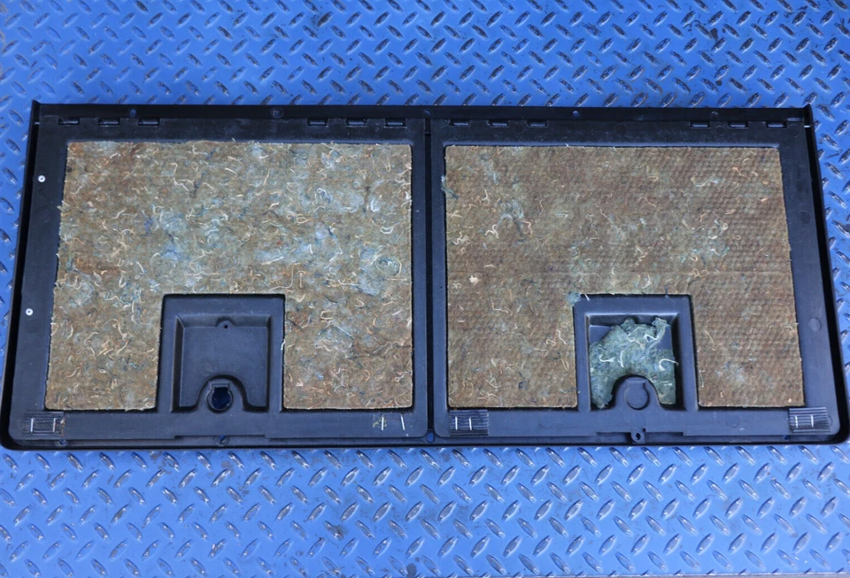 Chevrolet Corvette C4 1991-1996 compartimento de almacenamiento trasero conjunto de puerta 10167053 Foto 1 de 4