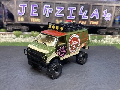 1971 Chevy Van G20 G10 Lifted 4x4 Truck 1/64 Diecast Custom Off Road M2 Machines - Image 1 of 4