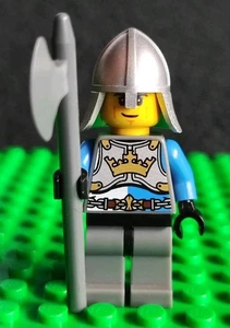 LEGO Castle King's Knight Minifigure Footman Guard Breastplate Axe cas516 cas520 - Picture 1 of 4