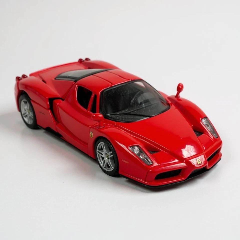 Modellino Auto Burago Ferrari Enzo Scala 1:34 anno - Immagine 1 di 1