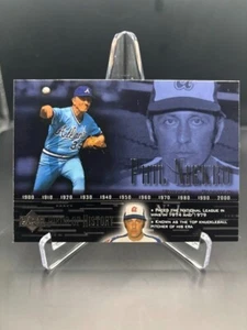 Phil Niekro 2002 Upper Deck Piece of History #47 Atlanta Braves Baseballkarte - Bild 1 von 2