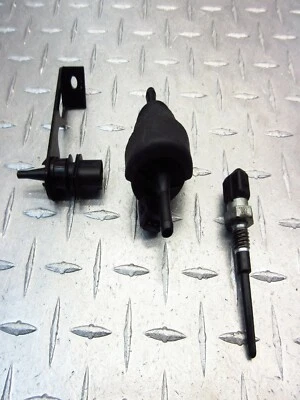 2000 97-04 BMW K1200 K1200LT OEM AIR SENSORS  VALVE PAIR INTAKE LOT - Image 1 of 4