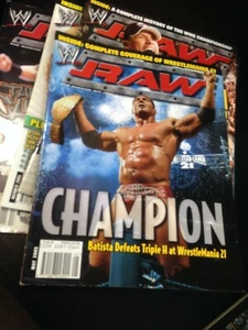 WWE WWF RAW Magazin - Mai 2005 - Batista Wrestlemania 21 Champion + Poster - Bild 1 von 3