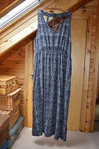 New Look Inspire, Black and White Maxi Dress, Size 24, Sleeveless, V Neck - Picture 1 of 12