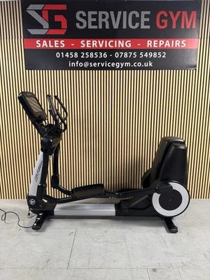 Life Fitness 95X Discover Cross Trainer With SE Console Commerical Gym Equipment - Image 1 of 4