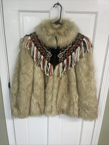 ZARA WOMAN Marokko Kunstfell Jacke Gr. M beige Reißverschluss bestickt Fransen Boho - Bild 1 von 24
