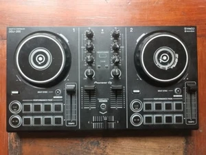 Pioneer DDJ-200 Console DJ Portatile - Foto 1 di 6