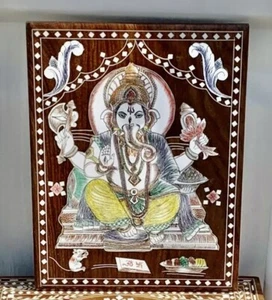 Hecho a mano con incrustaciones indio de palo de rosa Lord Ganesha, Ganesh, Ganpati, Siddhivinayak - Imagen 1 de 4