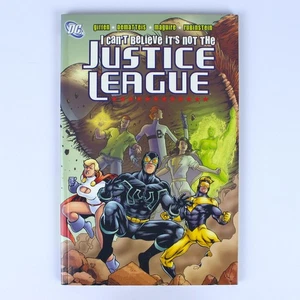 I Can't Believe It's Not the Justice League (1st Printing - DC Comics 2005 TPB) - Picture 1 of 2