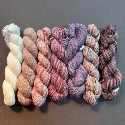 Пряжа с пальцами KOIGU KPM & KPPPM 100% шерсть мериноса 175 ярдов - ассортимент лот 7 мотков - Изображение 1 из 2