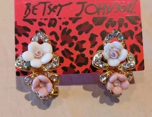 Betsey Johnson Modern LeverBack Handdone Flowers W/Rhinestones Earrings, New - Picture 1 of 14