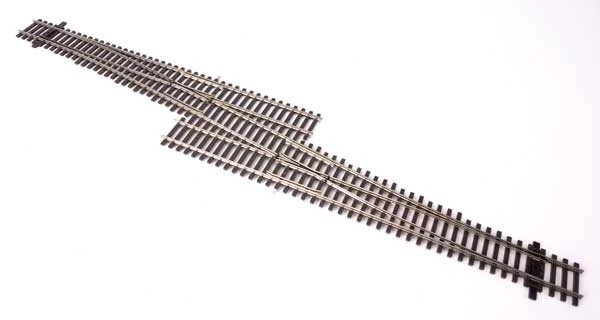 Walthers Track 948-83076 HO Scale Code 83 Nickel DCC #6 Single Crossover Right - Image 1 of 1