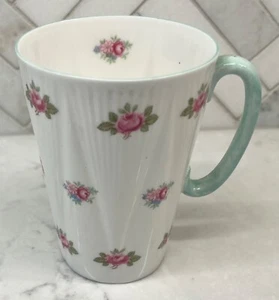 Shelley Dainty Rosebud Mug - Picture 1 of 3