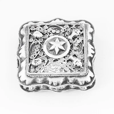 Antigua caja de tabaco o pastillas de plata de ley repujada con sello Foto 1 de 4