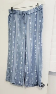 Style&Co.Womens Cropped Jacquard Pants Blue White Comb Sz L - NWT - Picture 1 of 1