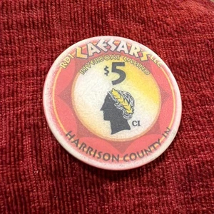 Casino Chip $ 5 RDI Caesars LLC Harrison County In. - Foto 1 di 8