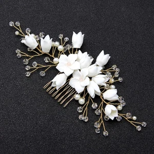 Handmade White Polymer Clay Flower Hair Comb Bridal Pearl Crystal Beads Comb - Picture 1 of 12