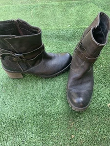 Ladies Manas Dark Brown Leatger Ankle Boots Fleece Lined Size 7/41 - Picture 1 of 12