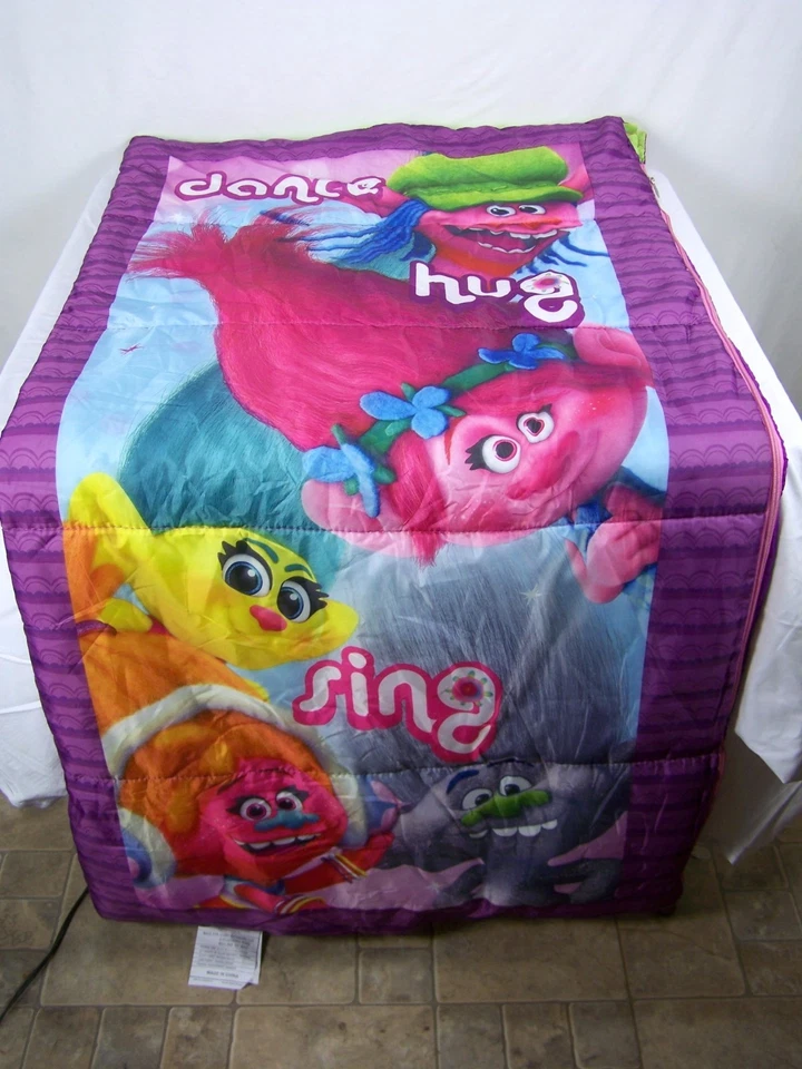 Saco de dormir DreamWorks Trolls pijamada camping niñas jóvenes 28x56 Foto 1 de 4