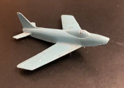 Avión plano tipo F-86 Midge Toy #106 Foto 1 de 4