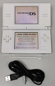 Nintendo DS Lite in weiß #2 - Bild 1 von 2
