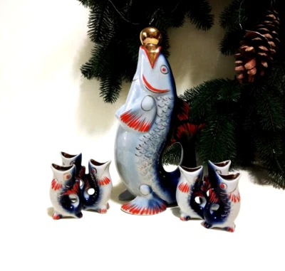 Juego de jarra y 6 vasos de chupito, juego de servicio de porcelana vintage de Ucrania Foto 1 de 4