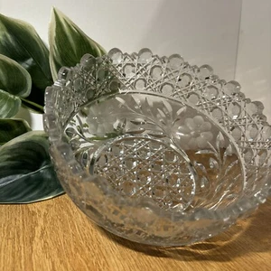 American Brilliant Cut Innovation Clear Lead Crystal Bowl, Flower Motif - Picture 1 of 9