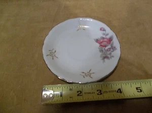 Small Vintage Royal Crown Fine China Saucer - Picture 1 of 3