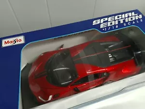 Maisto Bugatti Divo Diecast Car | Dark Red & Black 1:18 Scale Special Edition - Picture 1 of 6