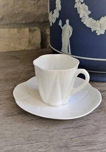 Shelley Dainty White Demitasse Cup & Saucer Set English Bone China VTG - Picture 1 of 4