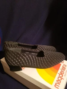 California Magdesians Women's Black Crisscross Glitter Fabric Pumps 8 1/2 SS - Picture 1 of 6