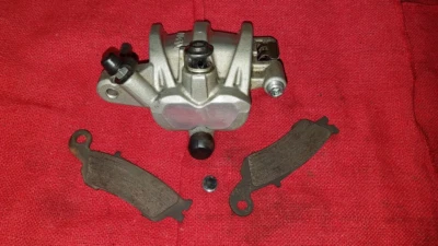 YZ450F YAMAHA 2014 FRONT BRAKE CALIPER 5XC-2580T-G0-00 - Image 1 of 3