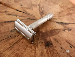 Navaja de seguridad Gillette estilo años 40 súper velocidad vintage doble filo - Y3 1953 - Imagen 1 de 7